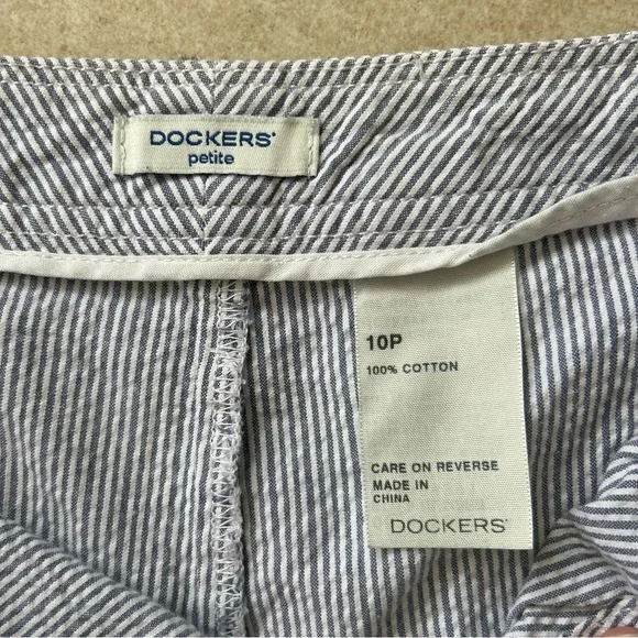 DOCKERS Seersucker Skort Blue White Striped Cotton Mini Skirt Preppy | Size 10P - Picture 2 of 13